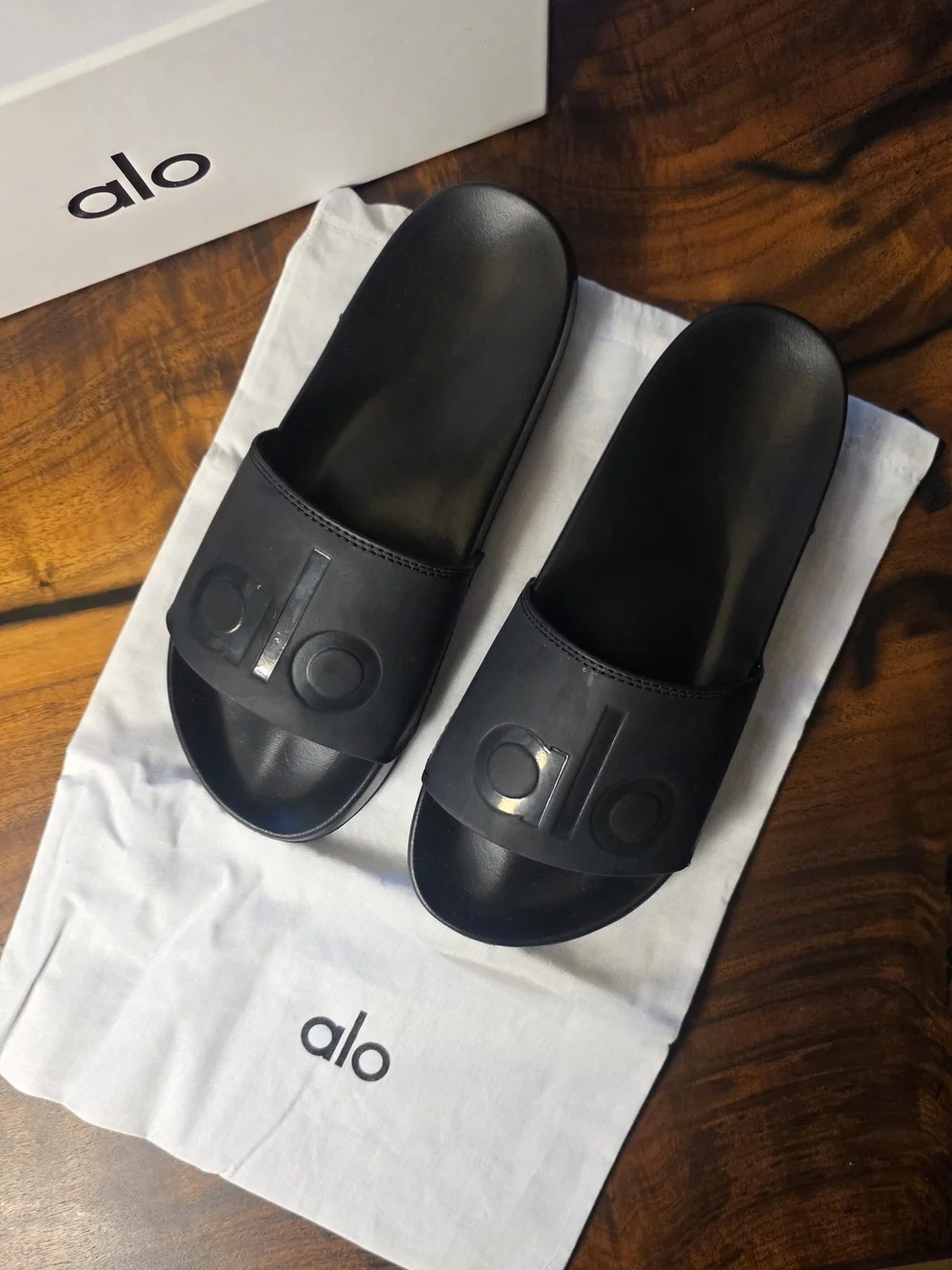UNISEX Atheleisure Beach Sports Slide Resort Premium Y2k Minimalist Style NIB